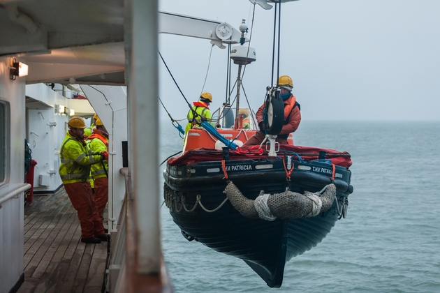 Buoy maintenance