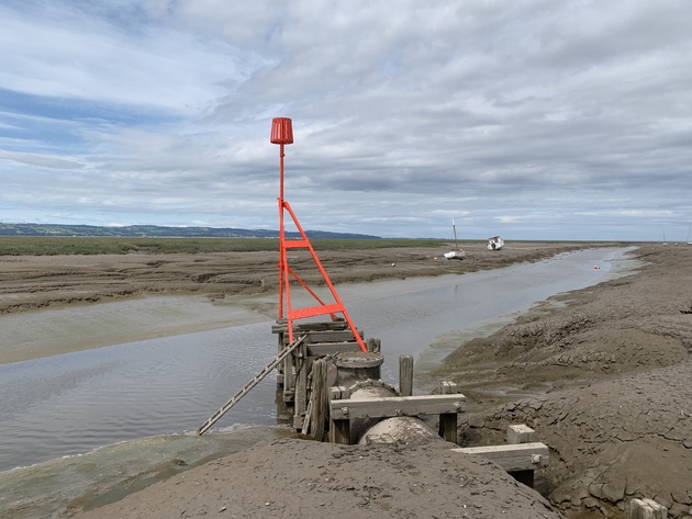 Dwr Cymru Welsh Water buoy and beacon maintenance
