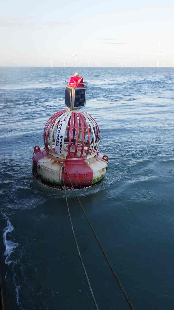 Long Sand Middle buoy servicing